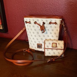 Dooney & Bourke purse and wallet set